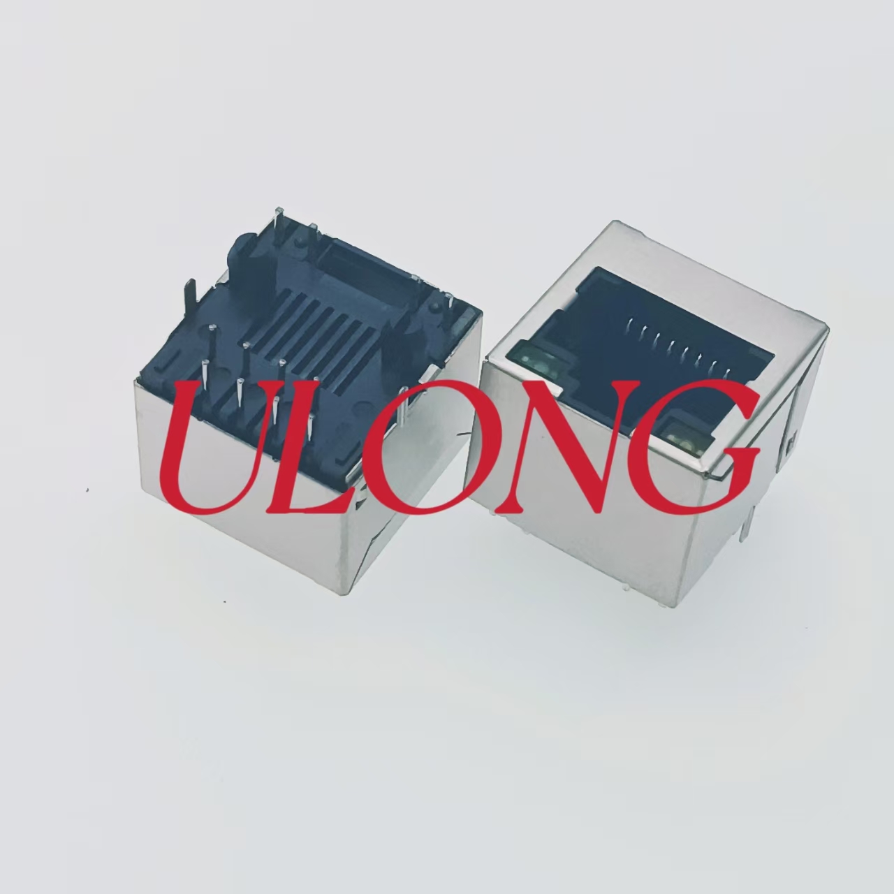 52直插矮体180° 8P8C 带灯屏蔽